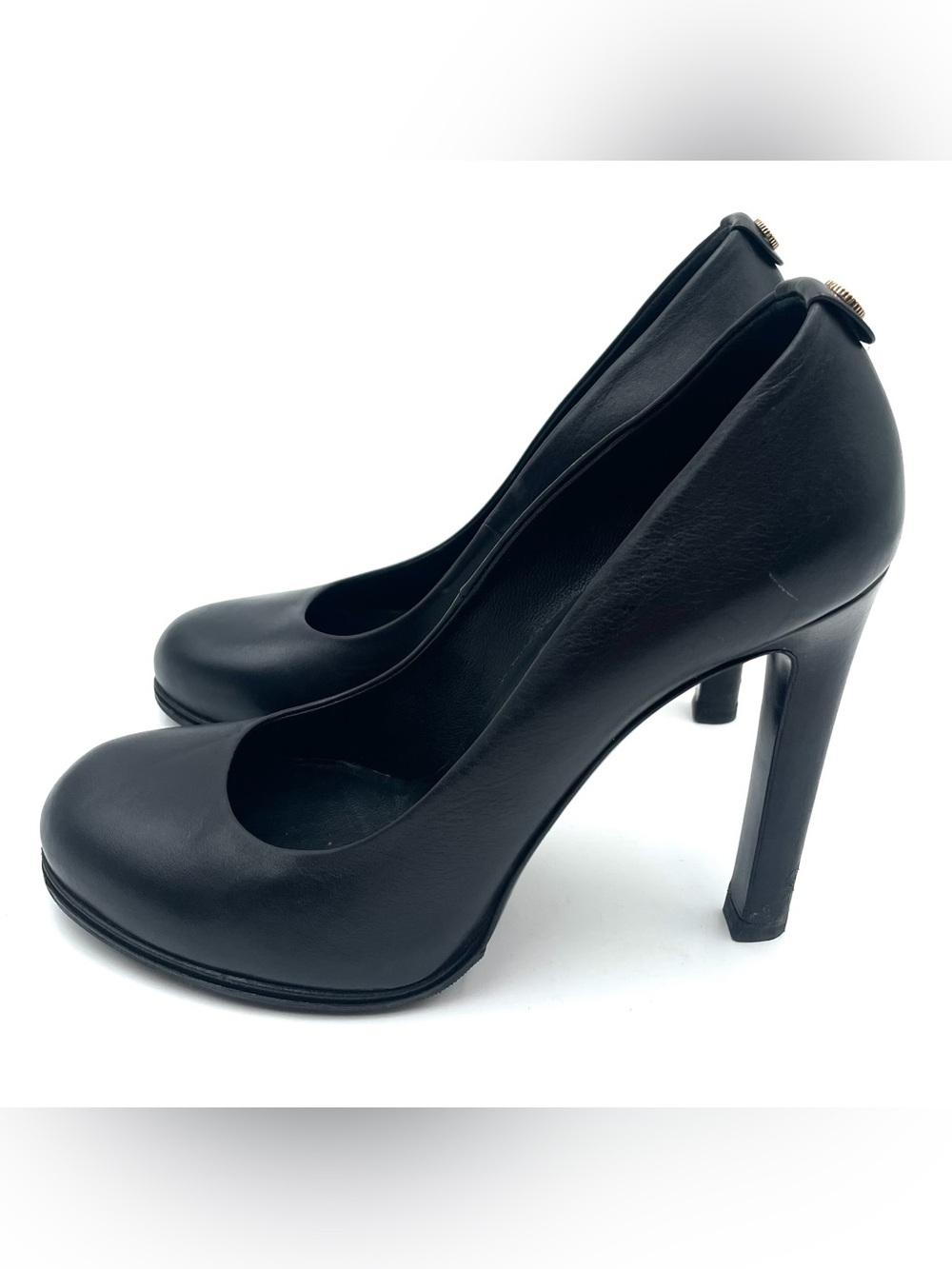 Gucci Black Round Toe Pumps Size 38
